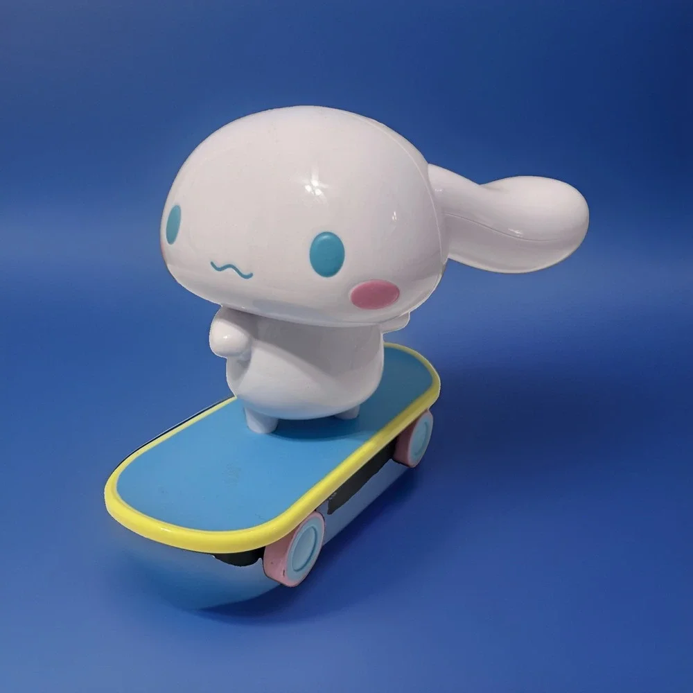 Sanrio Hello Kitty Skateboarding Cinnamoroll™ Ages 8+ (No Control)